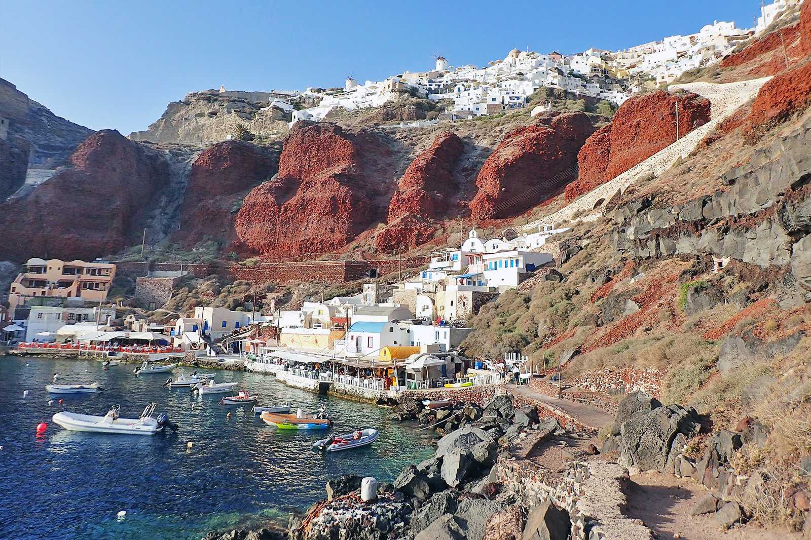 Amoudi Bay