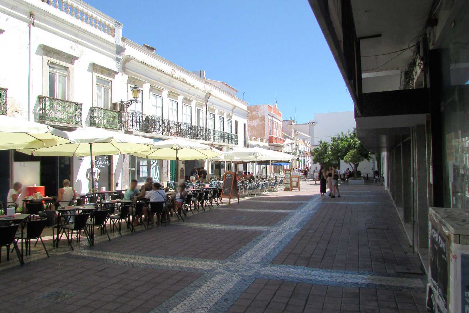 Barhopping in Rua Conselheiro Bivar