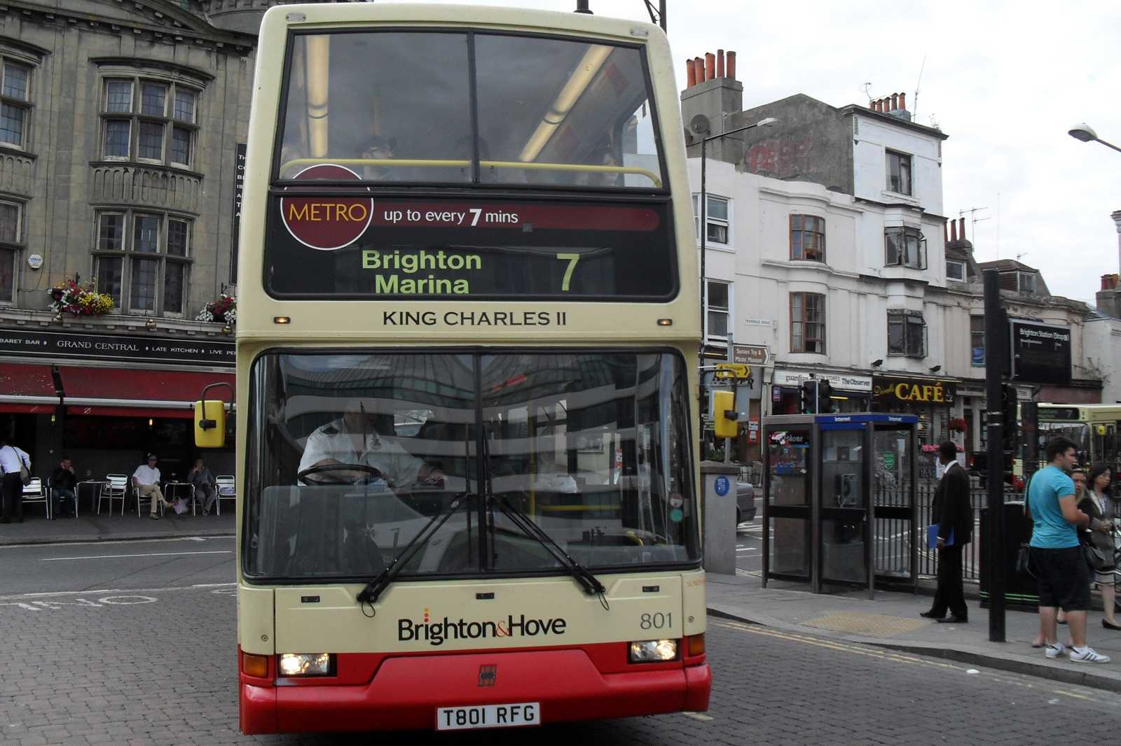 How to get around Brighton?