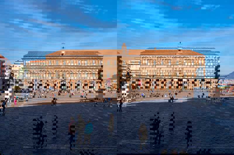 10 Iconic Buildings and Places in Naples