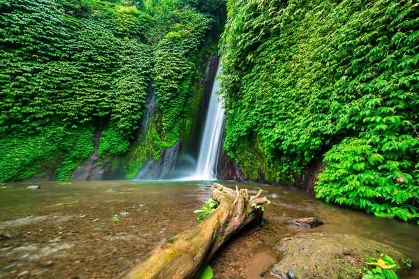 Munduk and Melanting Waterfalls in Bali