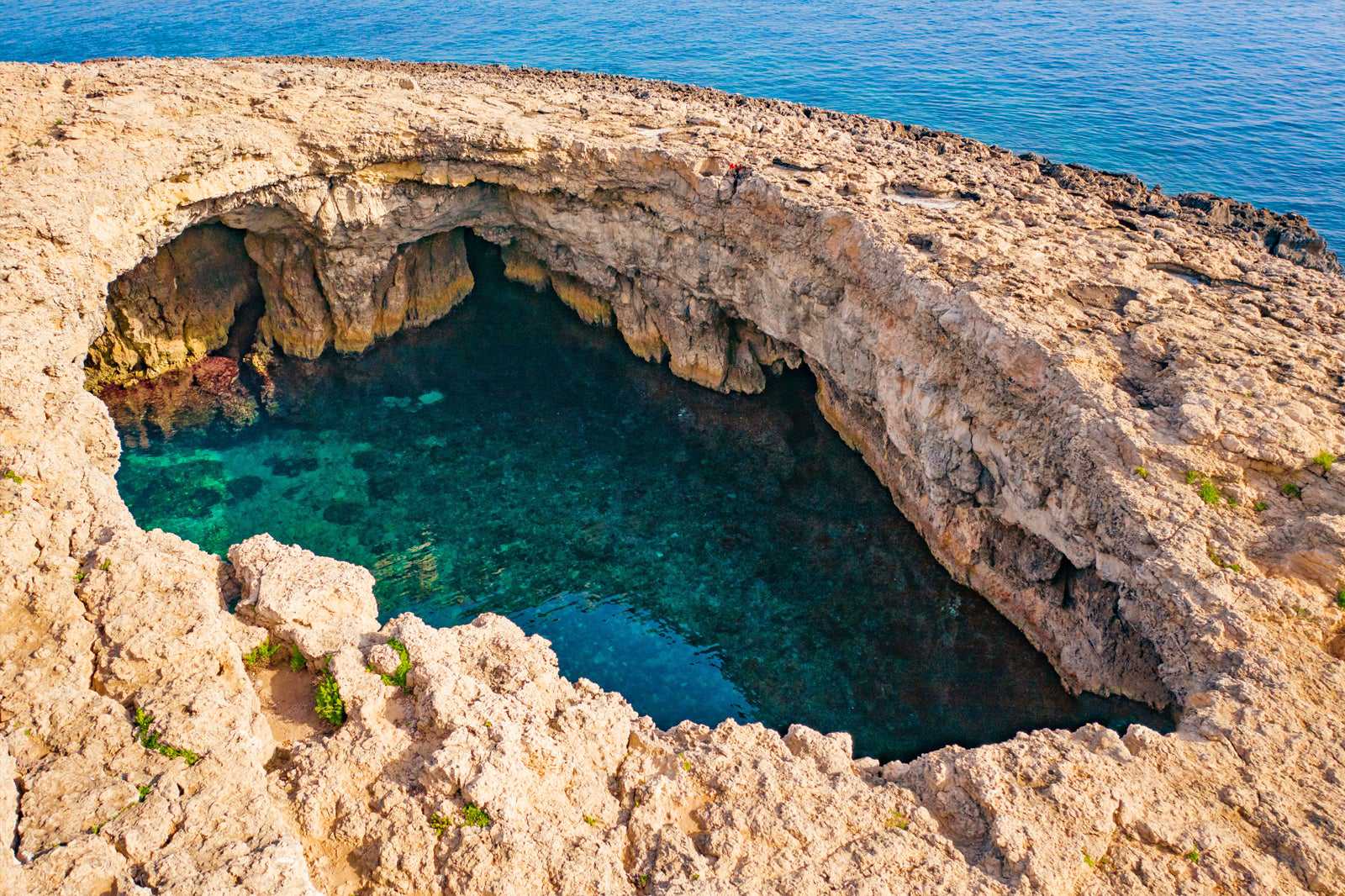 Coral Lagoon (Dragonara Cave)