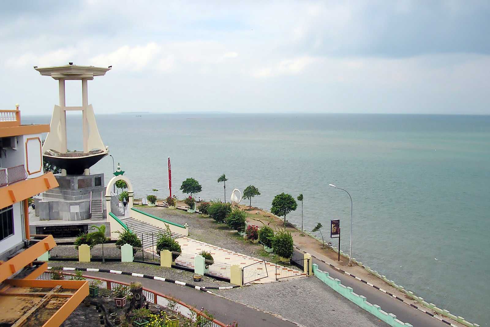 Raja Haji Fisabilillah Monument