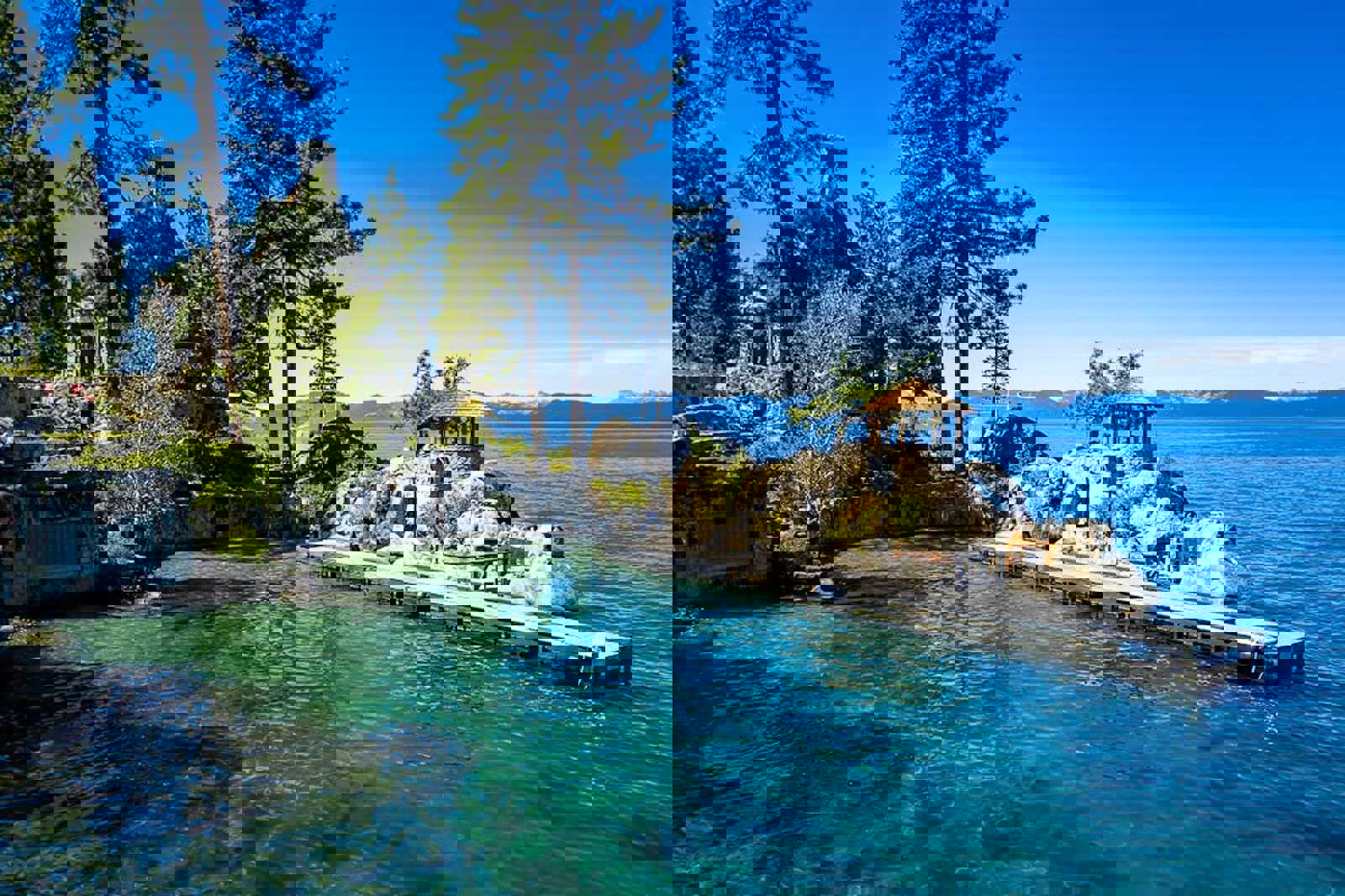 Thunderbird Lodge