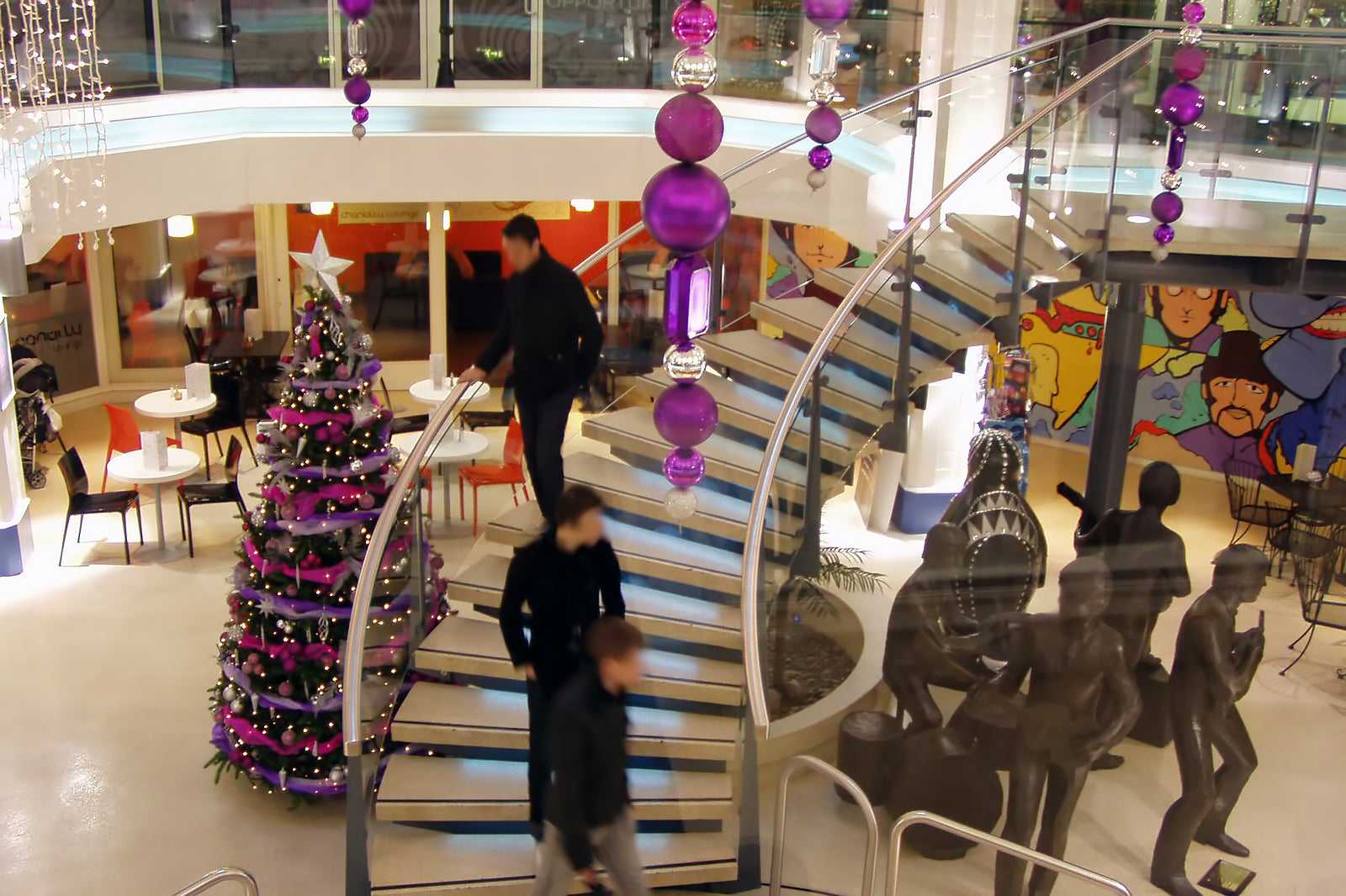 Cavern Walks Shopping Centre