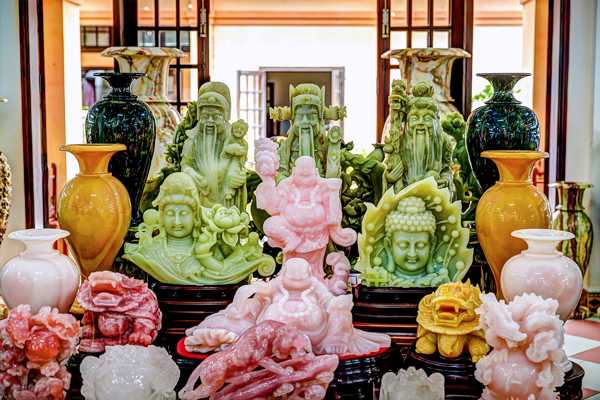 6 Best Places to Go Shopping in Da Nang