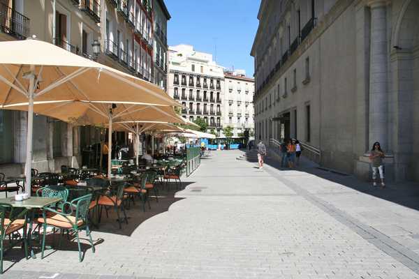 Calle Huertas in Madrid