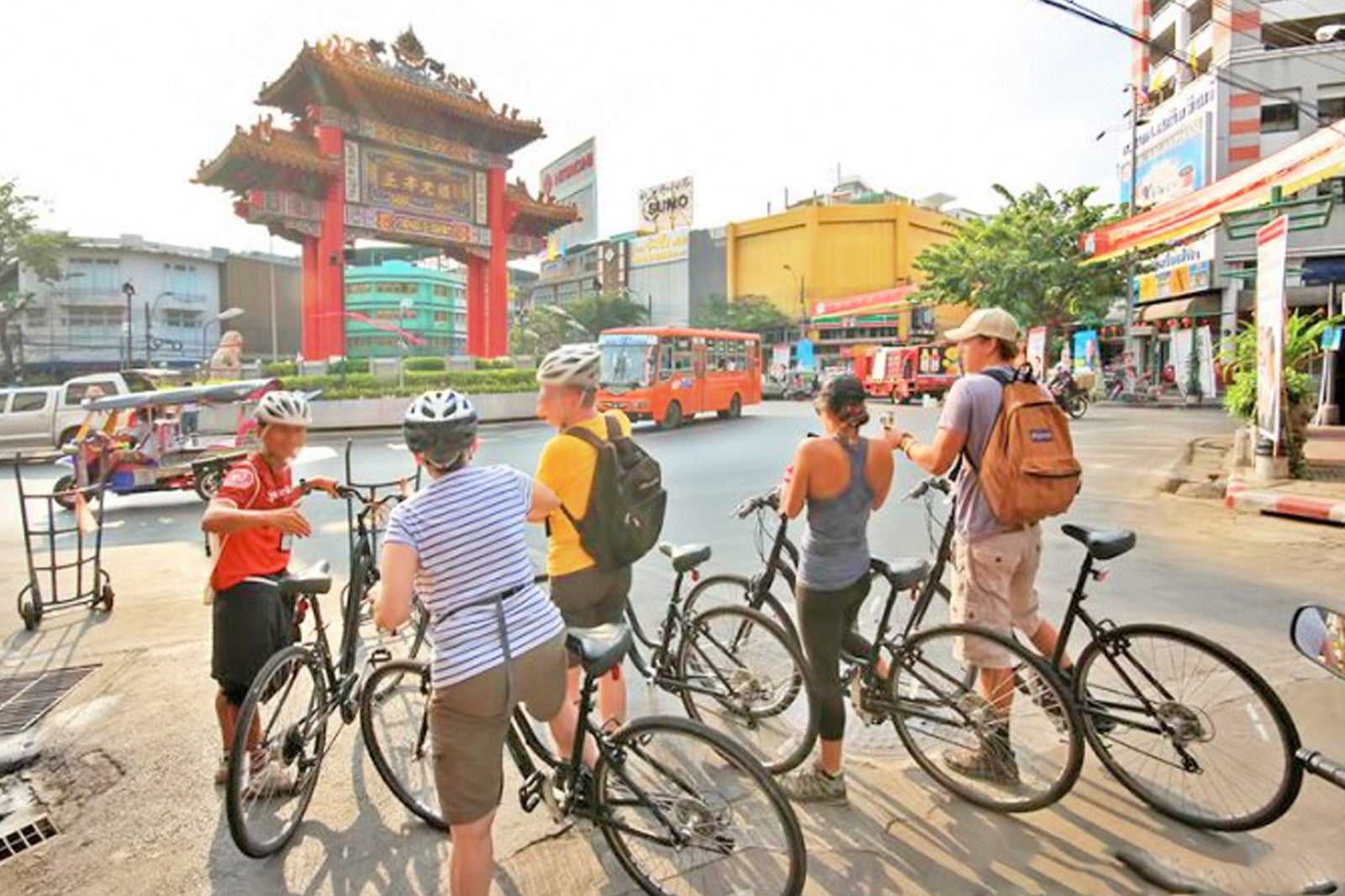 Bangkok Chinatown by bicycle