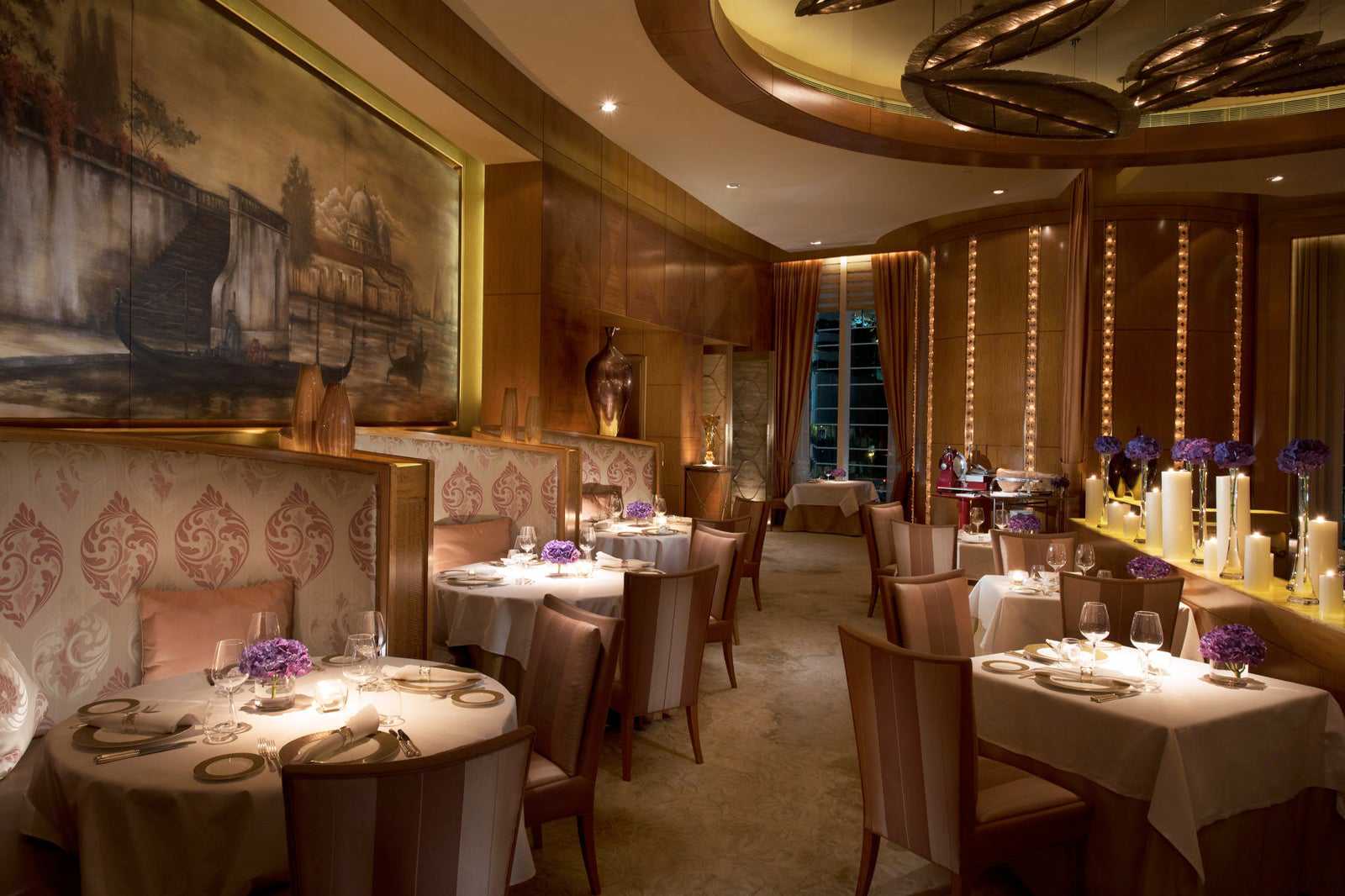 Nicolini’s at Conrad Hotel