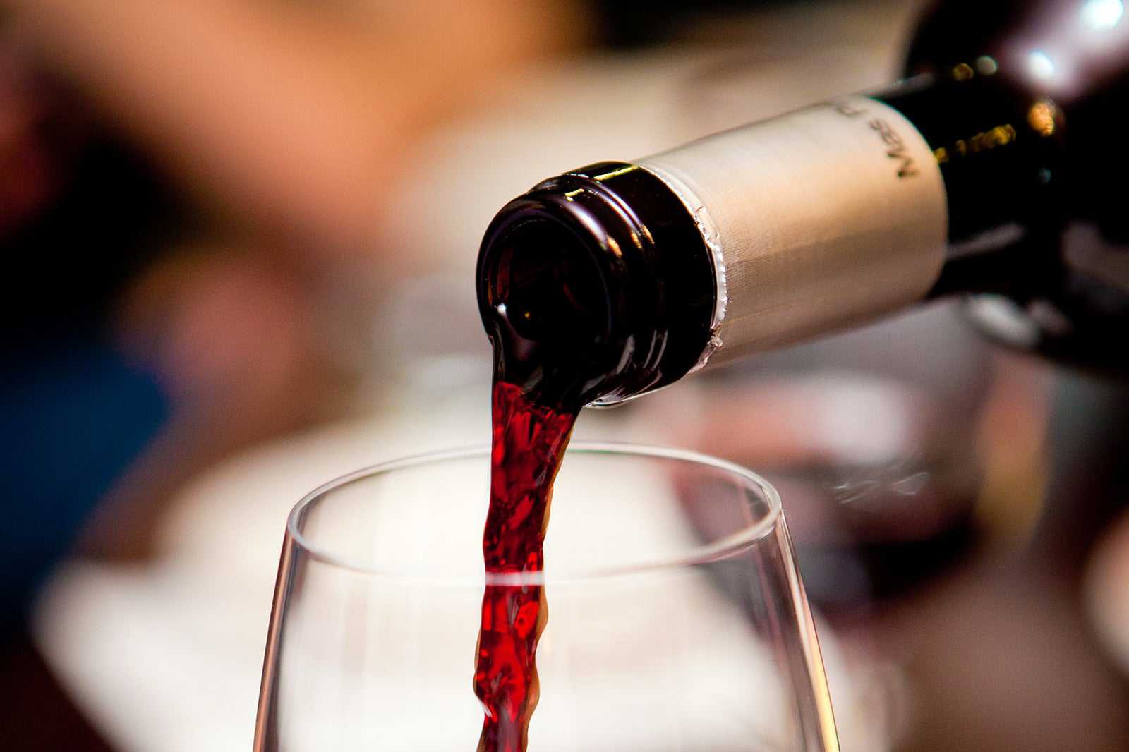 Wine tasting at Manousakis Winery