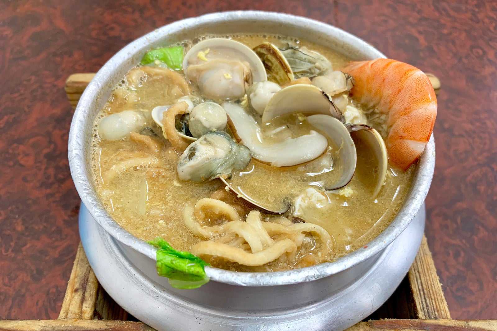 Pot burn noodle soup