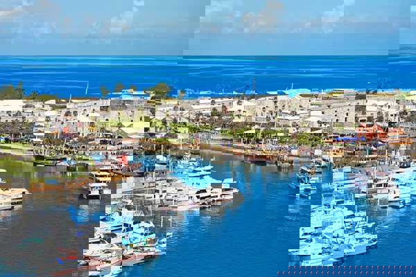 10 Best Places to Go Shopping in Bermuda