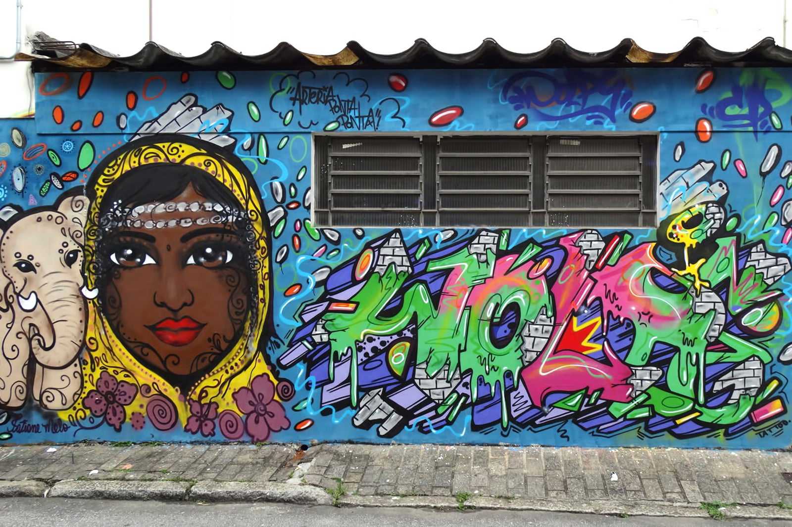 Beco da Mulher Maravilha