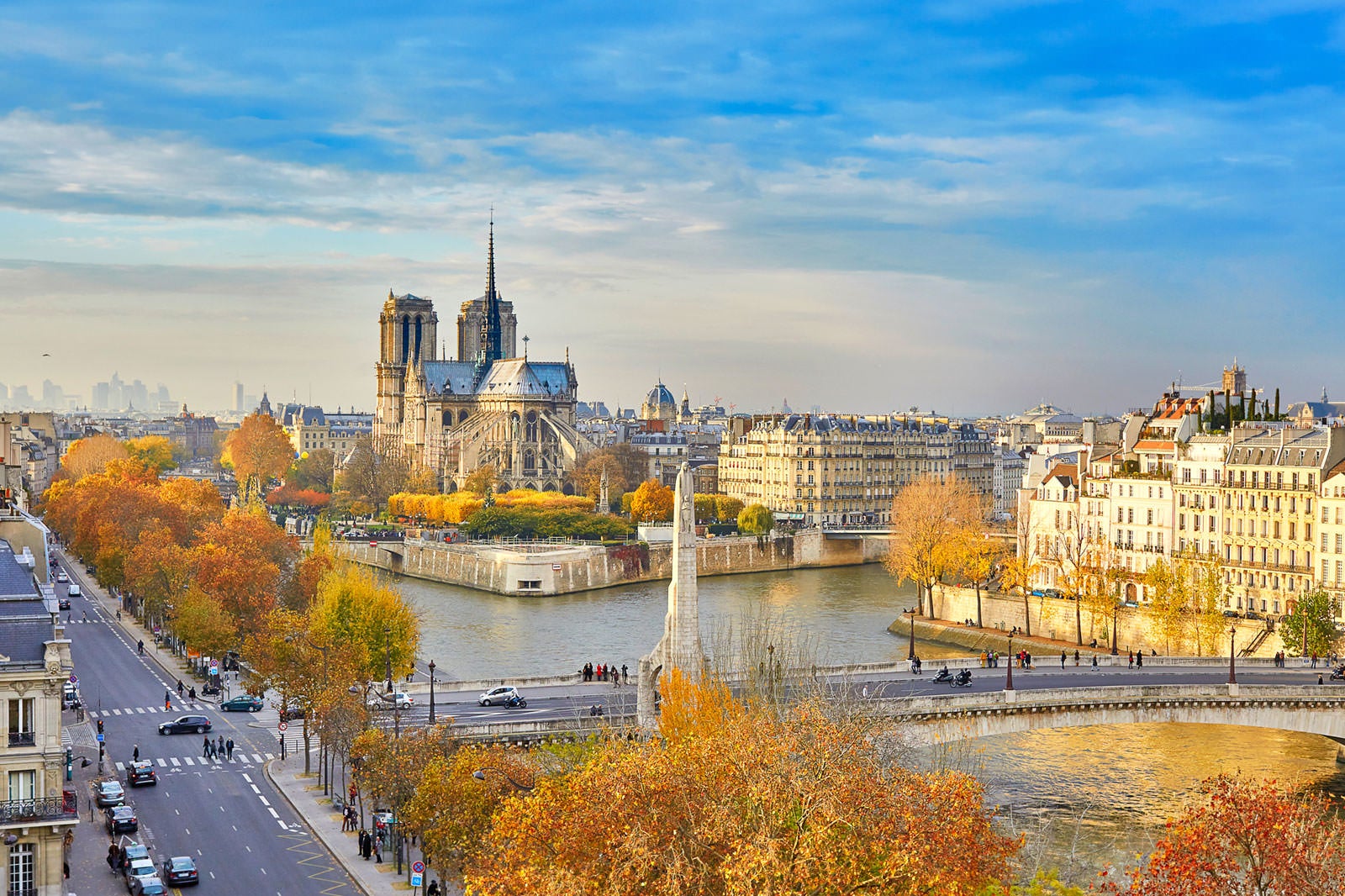 5 Fun Facts About Paris - Fun And Quirky Facts About The Capital City ...