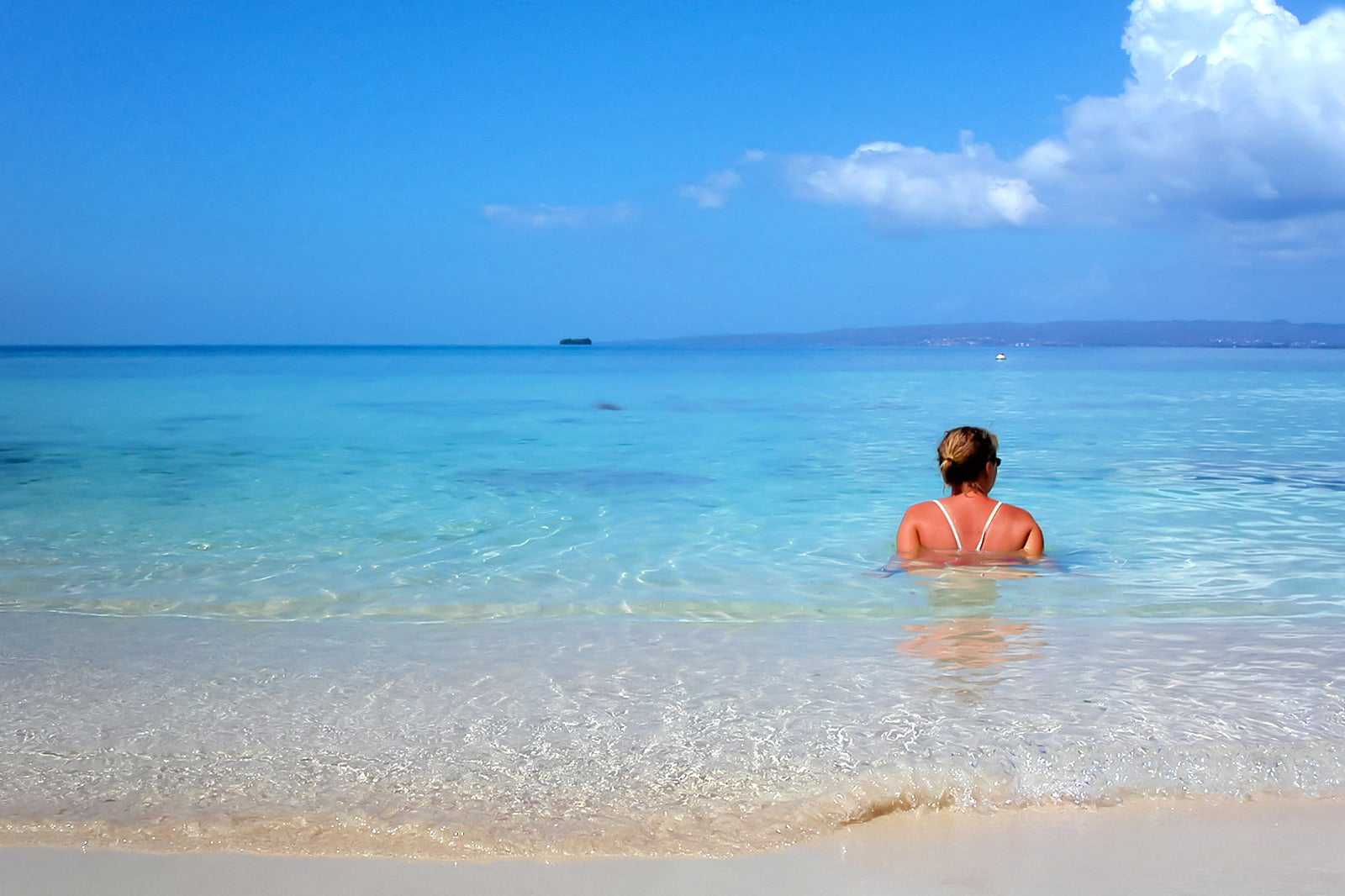 Lime Cay Beach