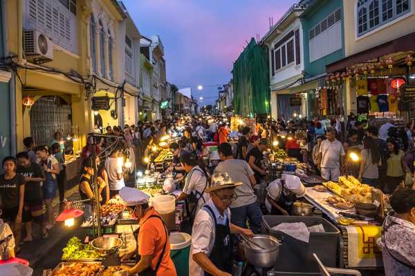 5 Great Night Markets in Phuket