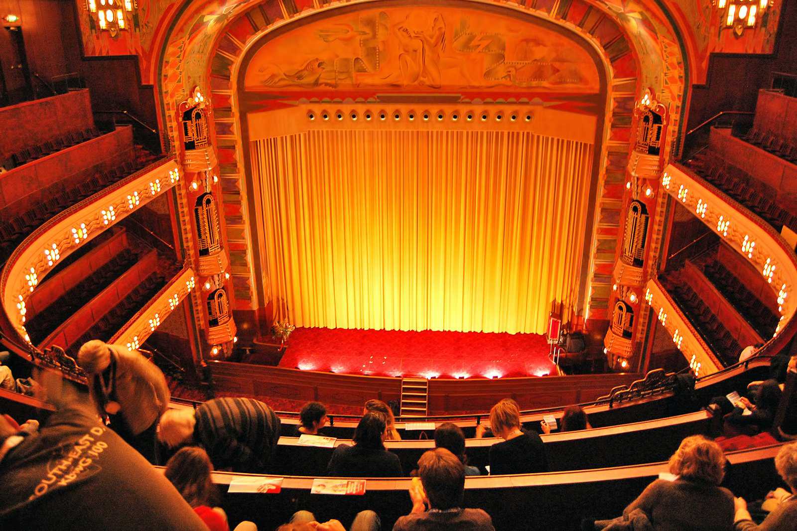 Pathé Tuschinski movie theatre