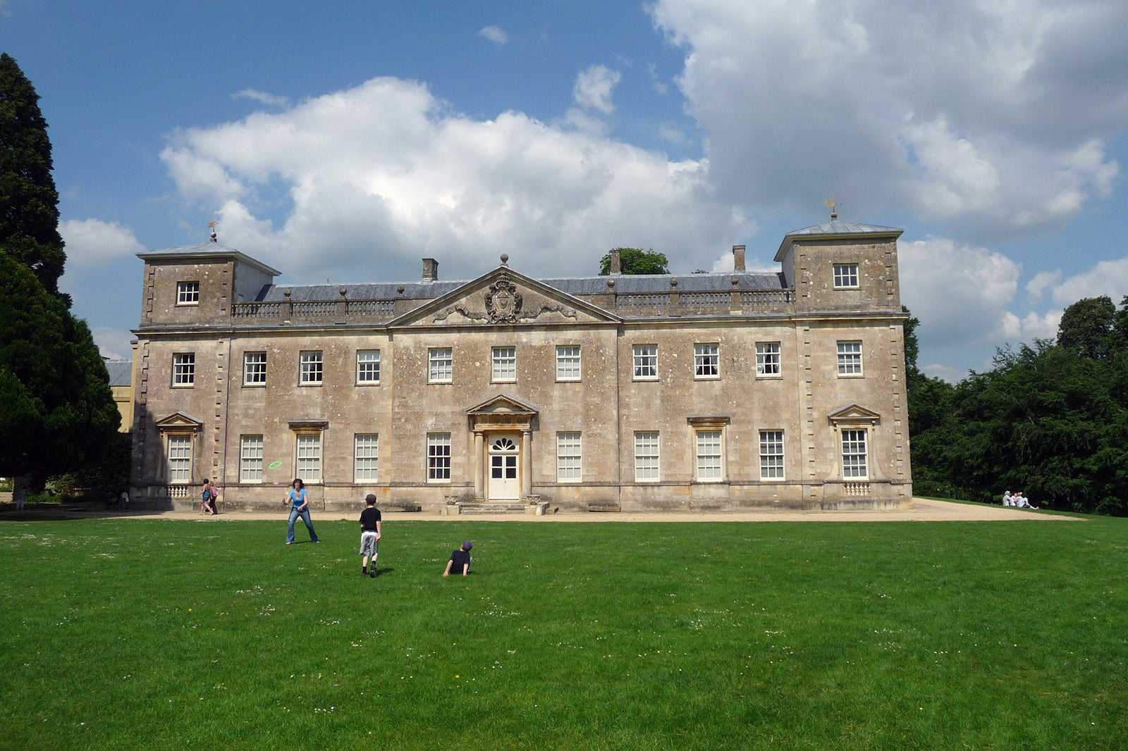 Lydiard Park
