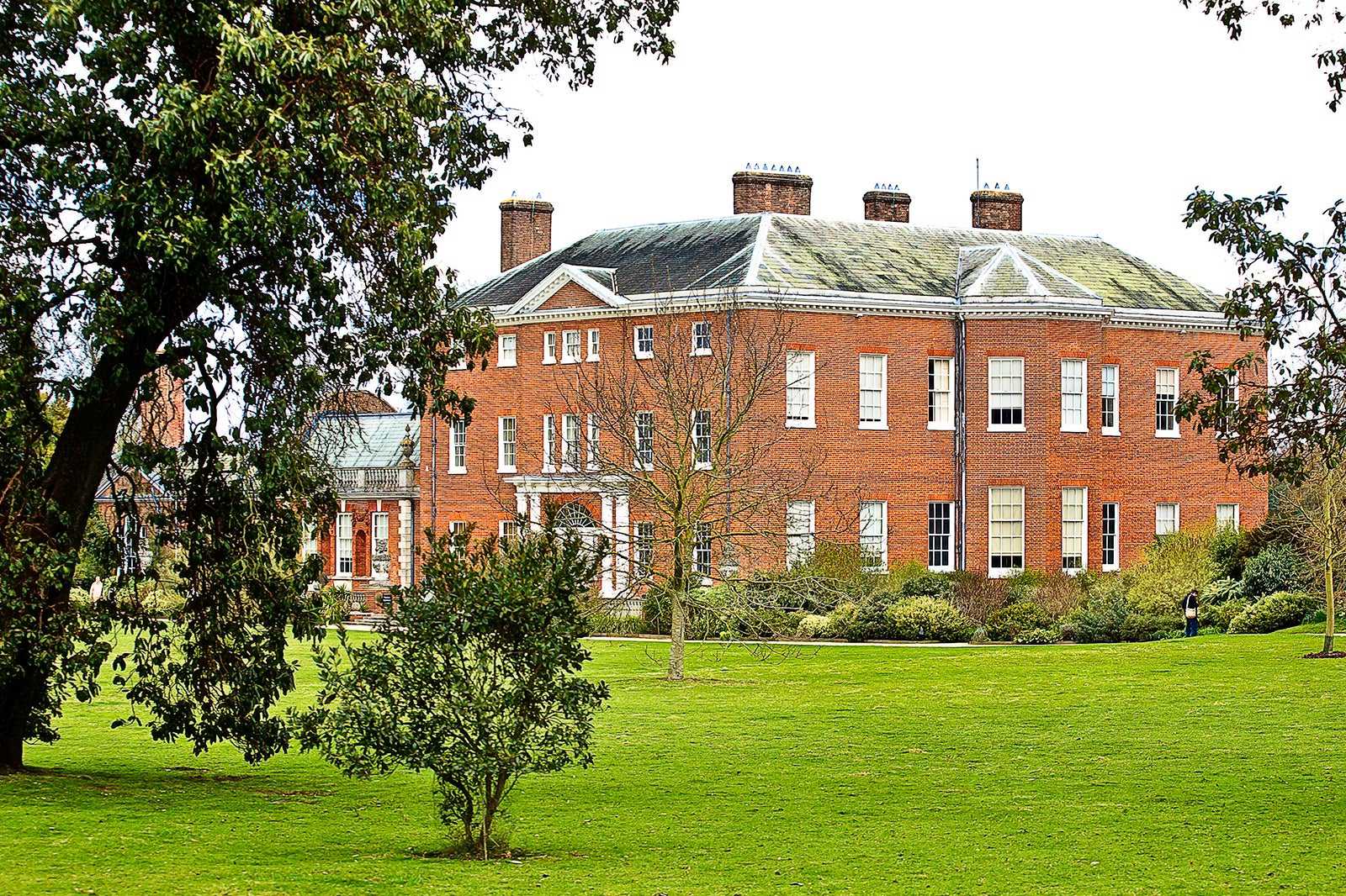 Hatchlands Park