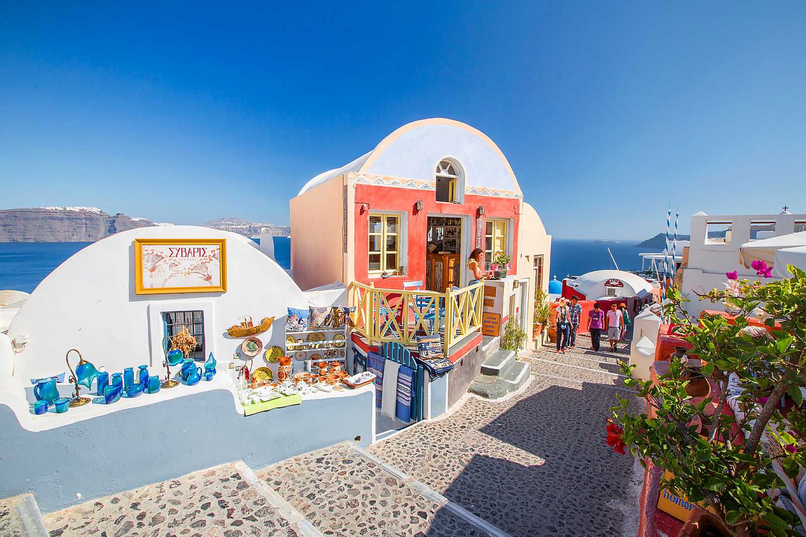 9 Best Places to Go Shopping in Santorini