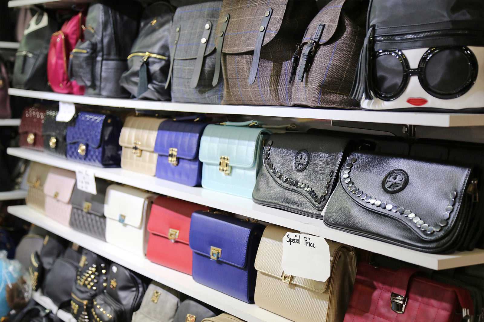 Horizon Plaza Factory Outlet Stores