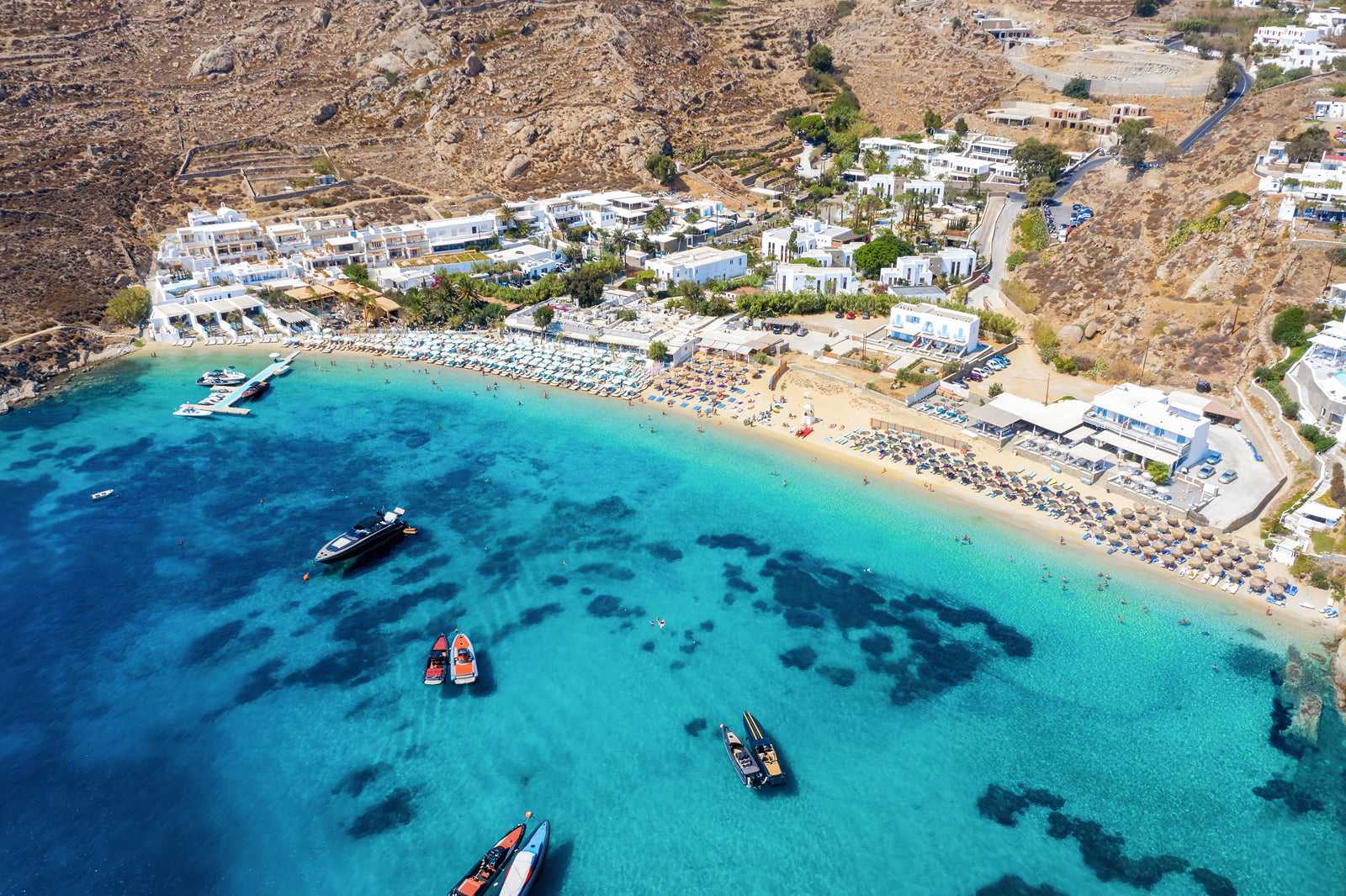 Psarou Beach