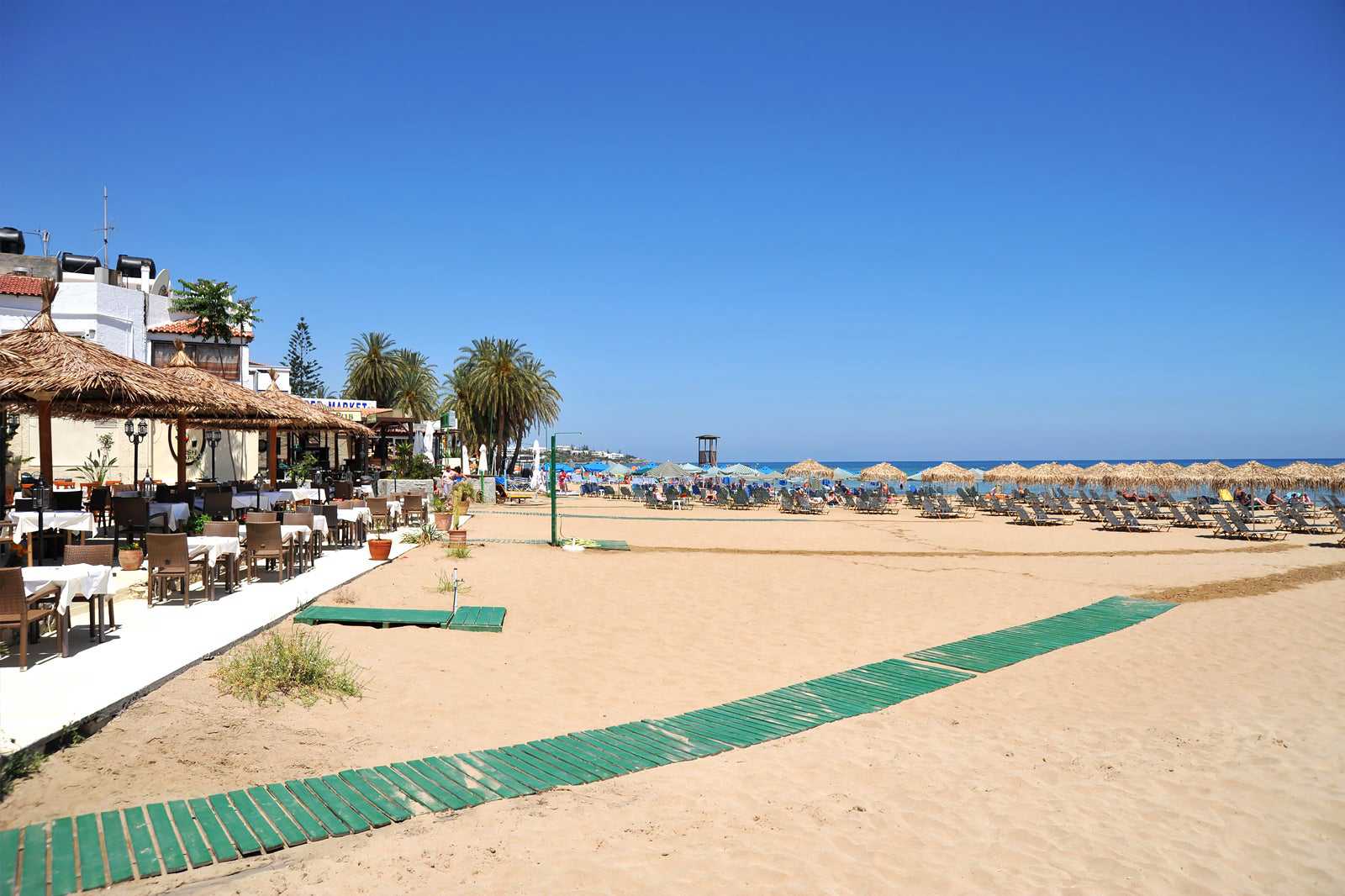 Stalis beachfront bars