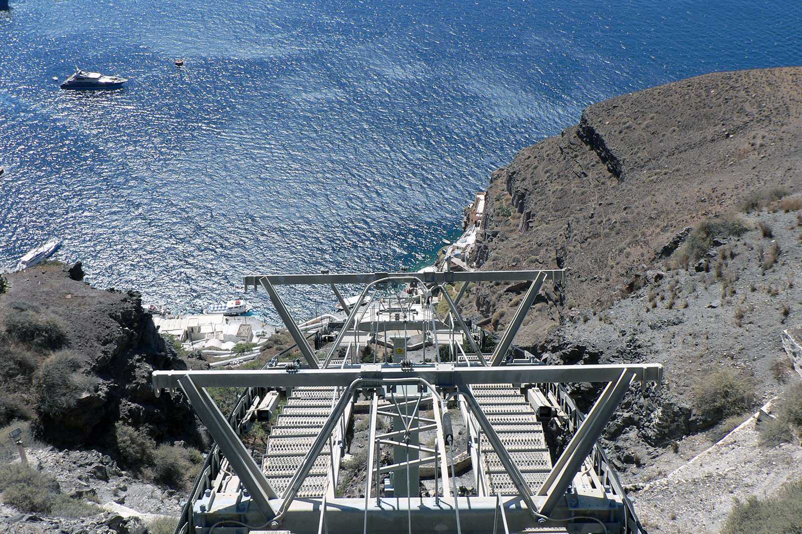 Take the cable car down a cliff