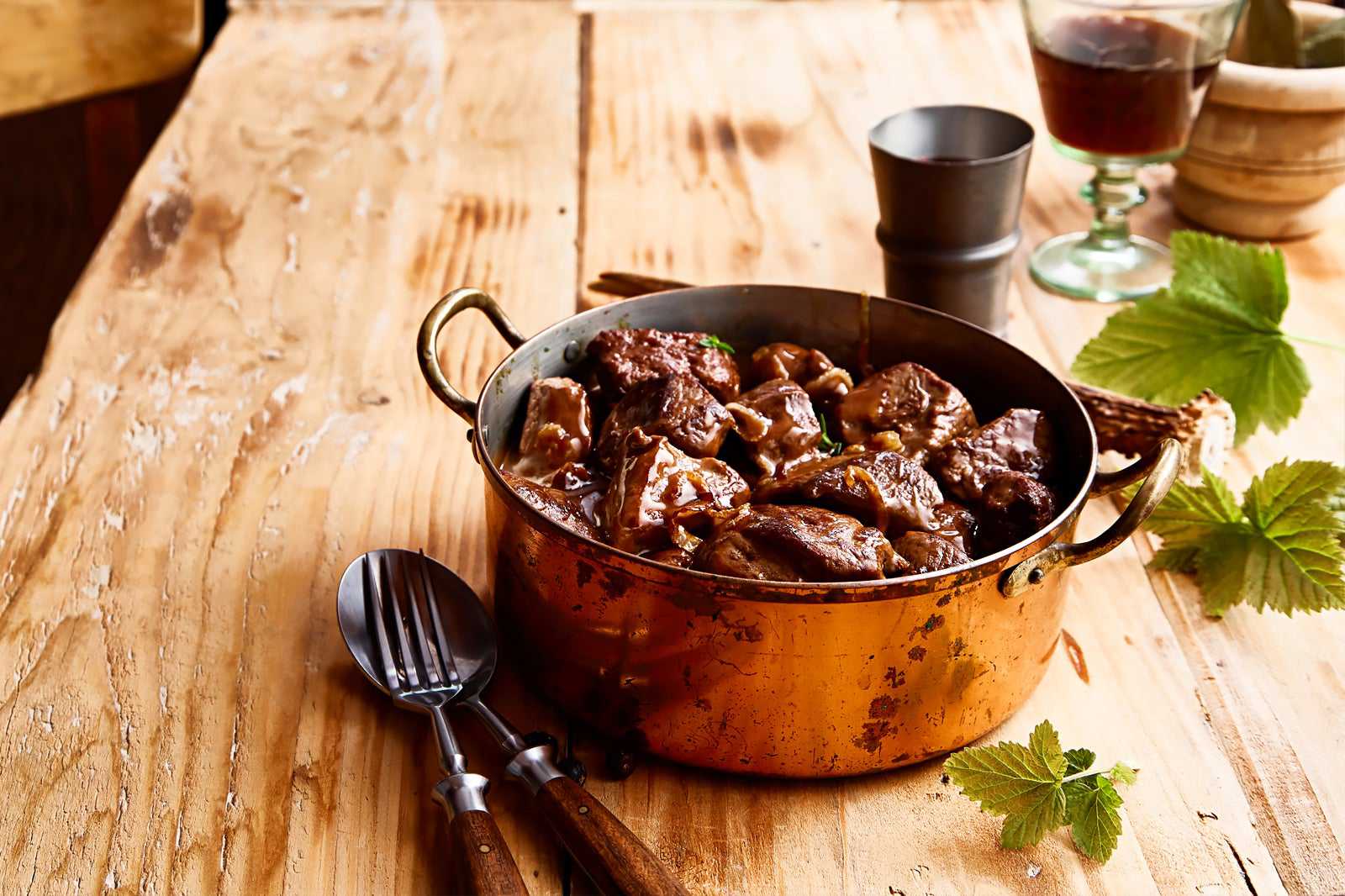 Brasato di cinghiale selvatico