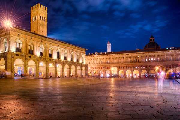 10 Best Things to Do After Dinner in Bologna