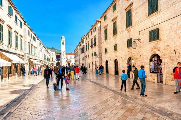 5 Best Places to Go Shopping in Dubrovnik