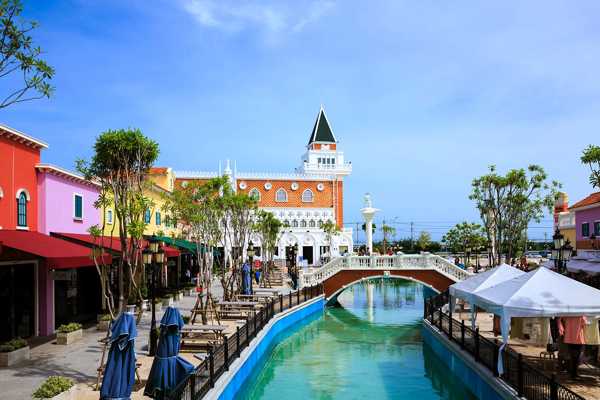 6 Best Places to Go Shopping in Hua Hin