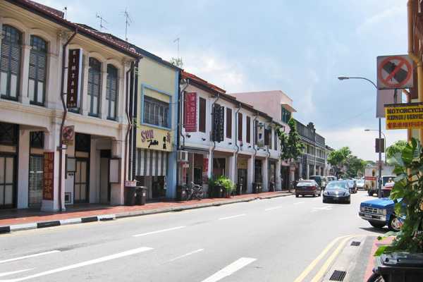 3 Best Places to Go Shopping in Geylang and Joo Chiat