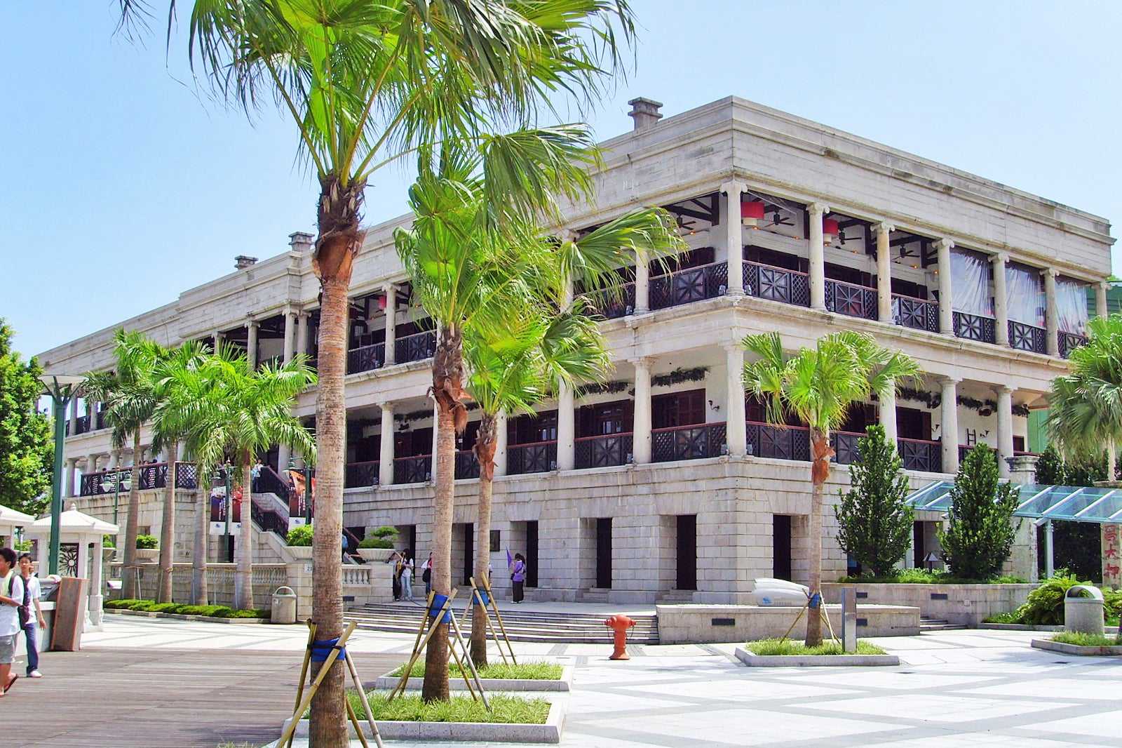 Stanley Market and Murray House