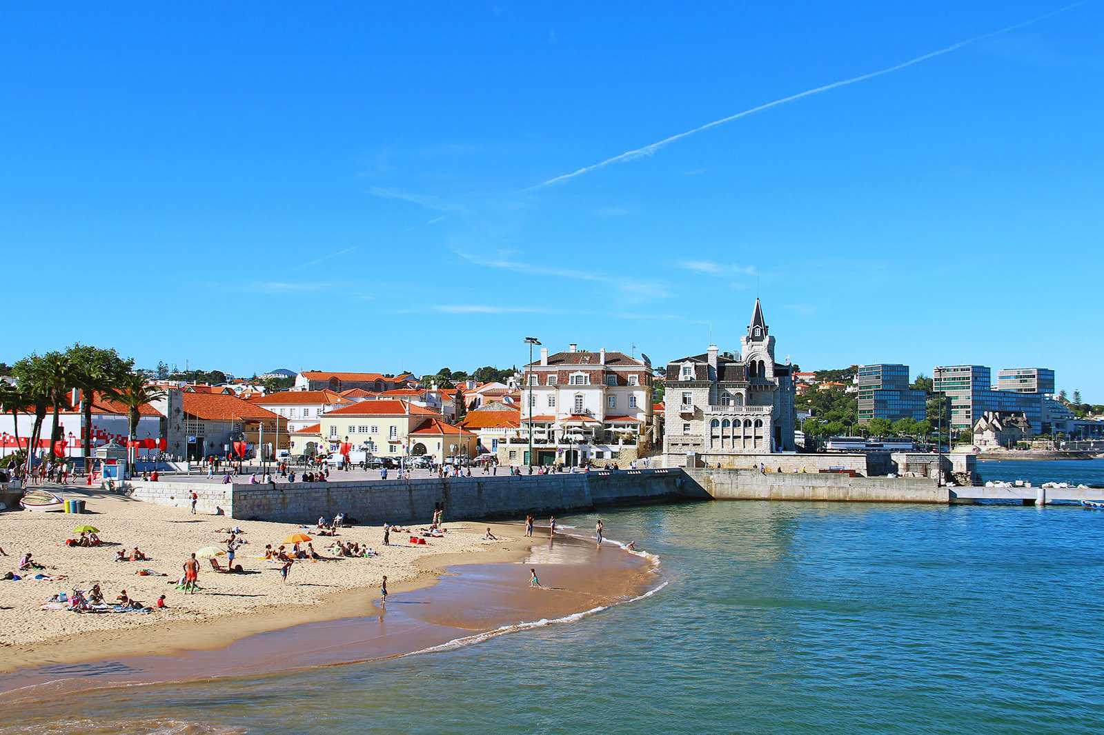 When is the best time to travel to Lisbon?