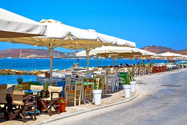10 Best Local Restaurants in Santorini