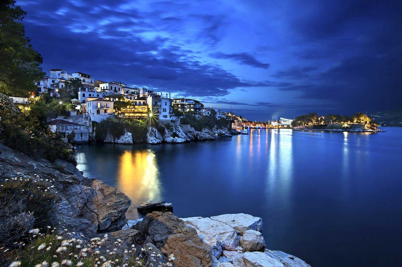10 Best Nightlife in Skiathos