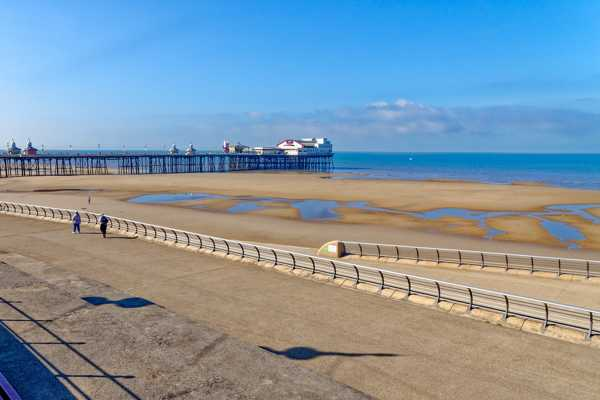 8 Best Beaches around Blackpool