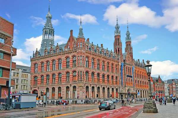 Magna Plaza