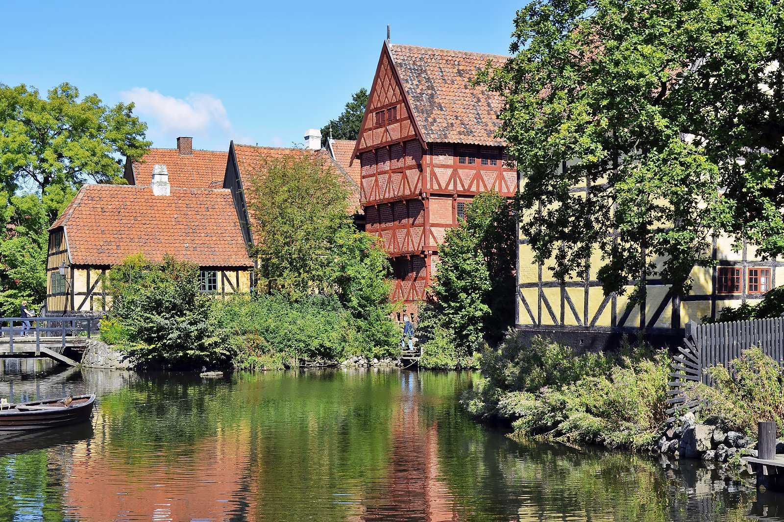 When is the best time to travel to Aarhus?