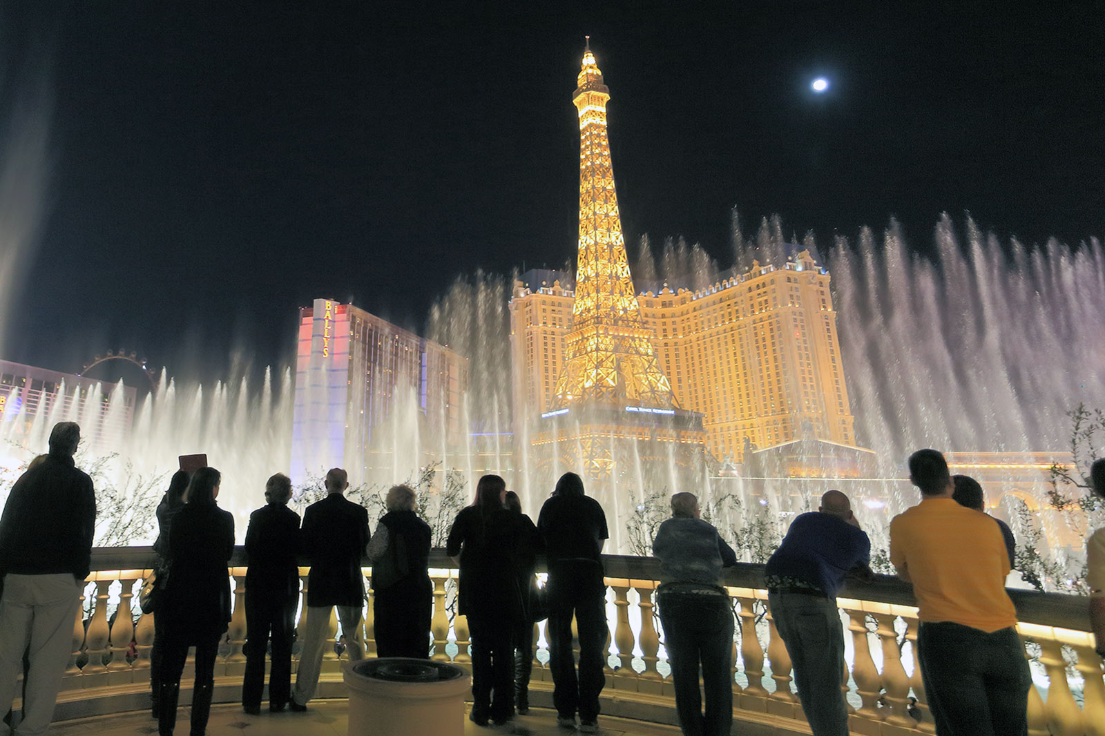 10 Best Free Things To Do In Las Vegas - How To Experience Las Vegas On ...