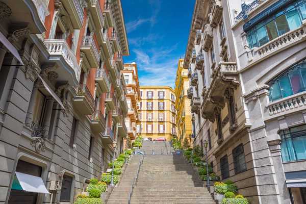 10 Ways to Save Money in Naples