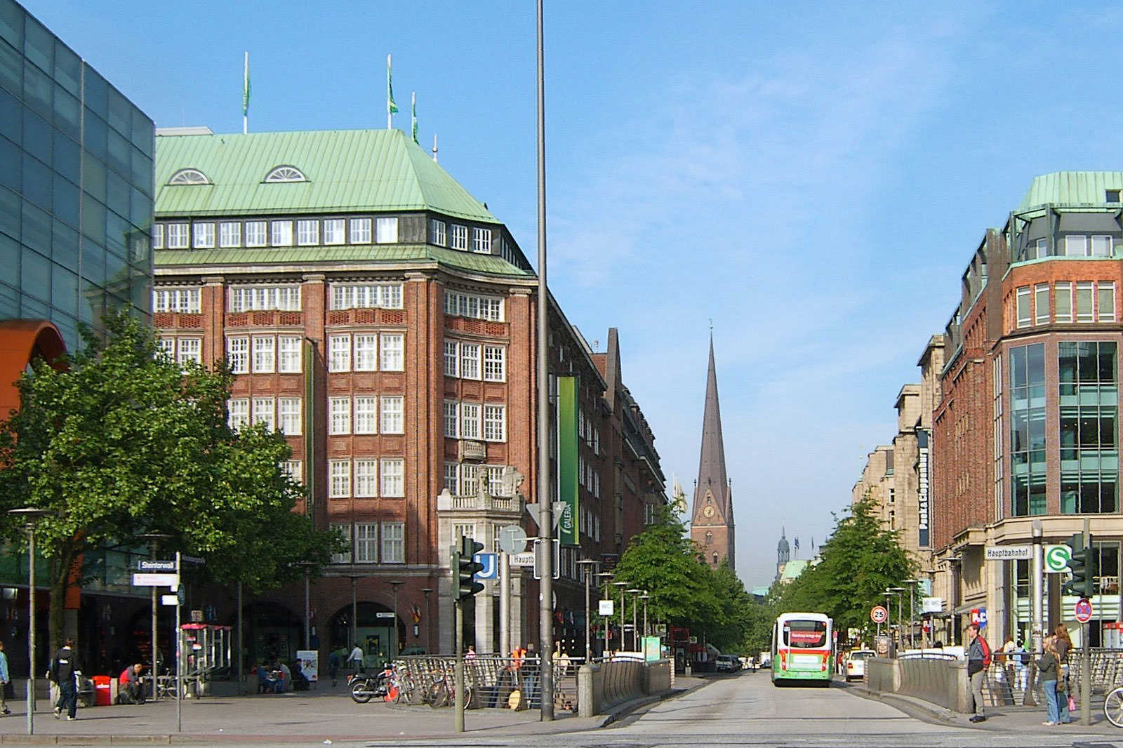Mönckebergstrasse