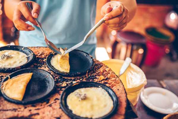 10 Best Local Dishes from Hue