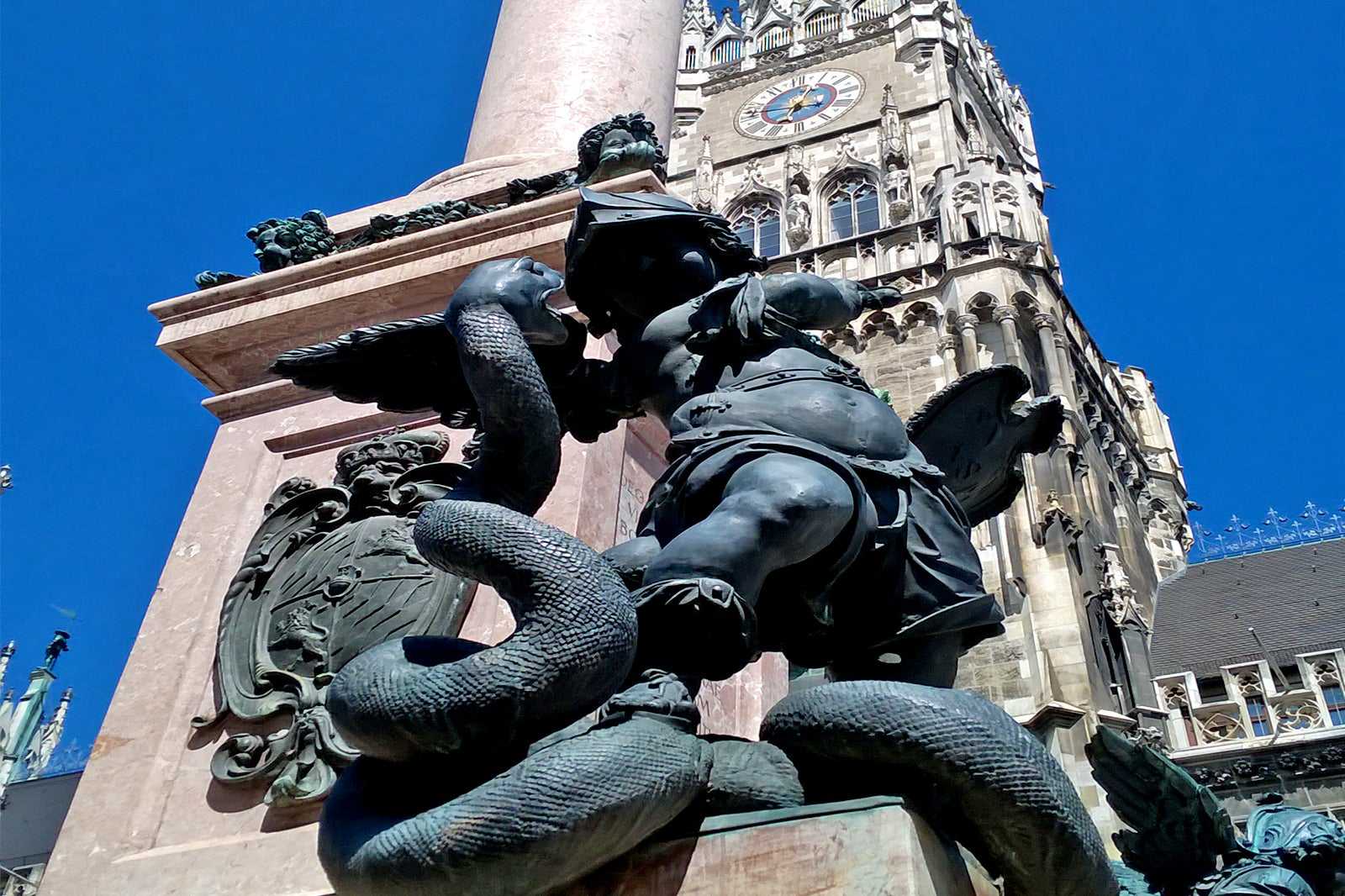 Tour the sculpture path