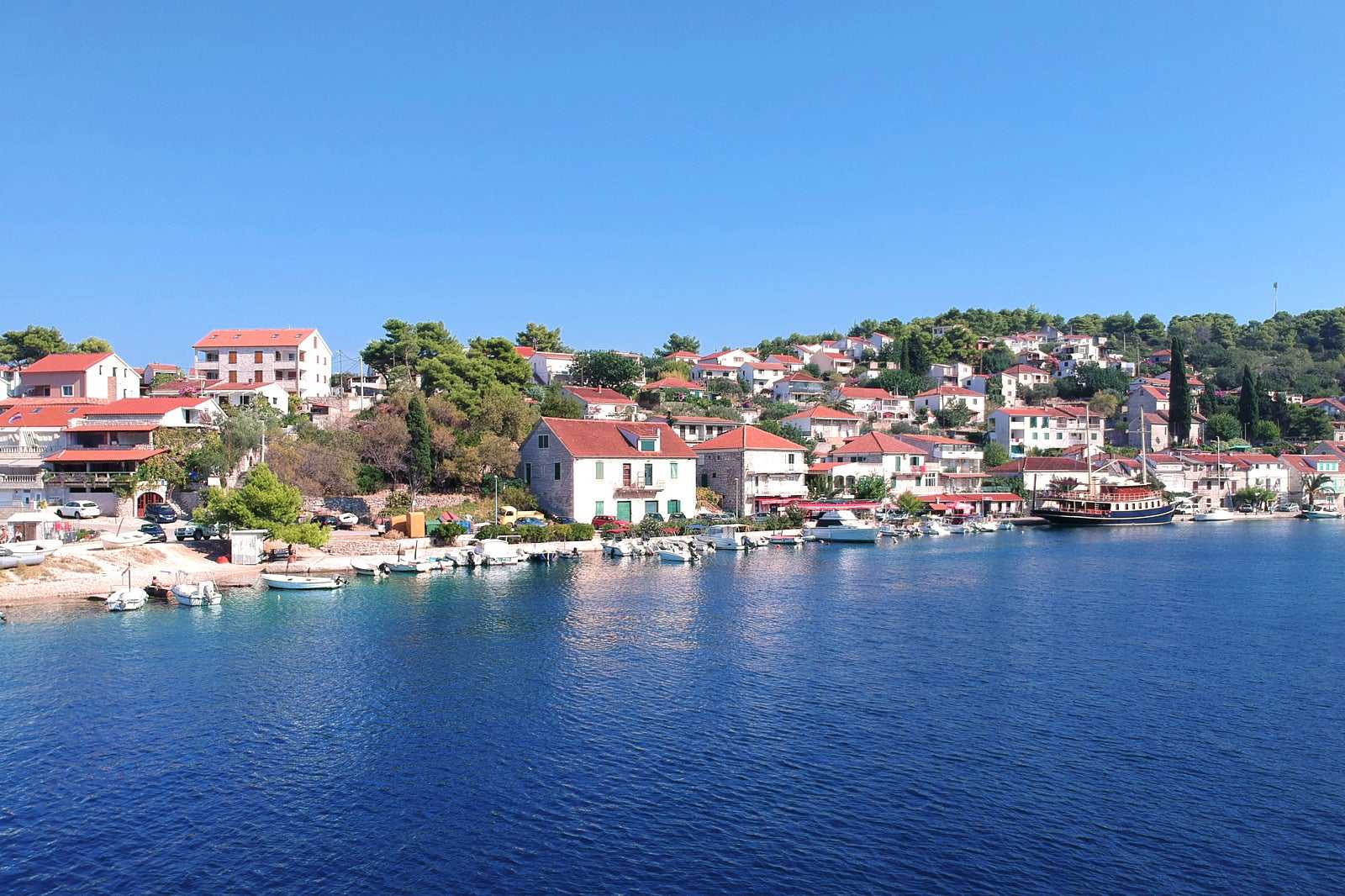Explore nearby islands
