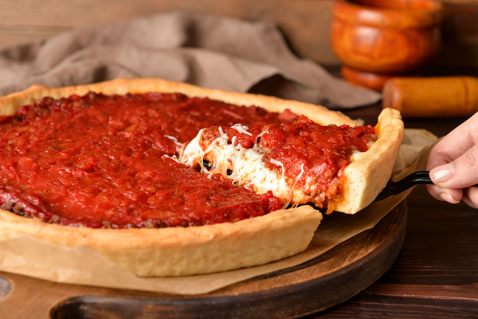 5-must-eats-in-chicago-famous-food-locals-love-to-eat-in-chicago-go