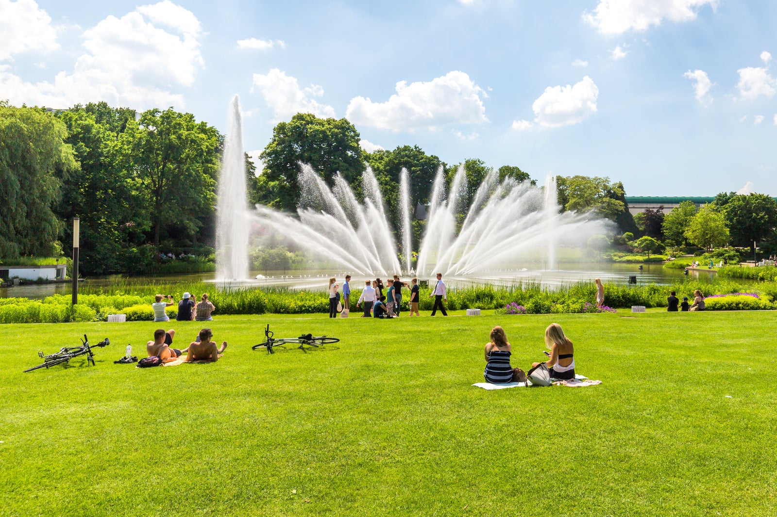 10 things to do in hamburg on a small budget what are the cheap