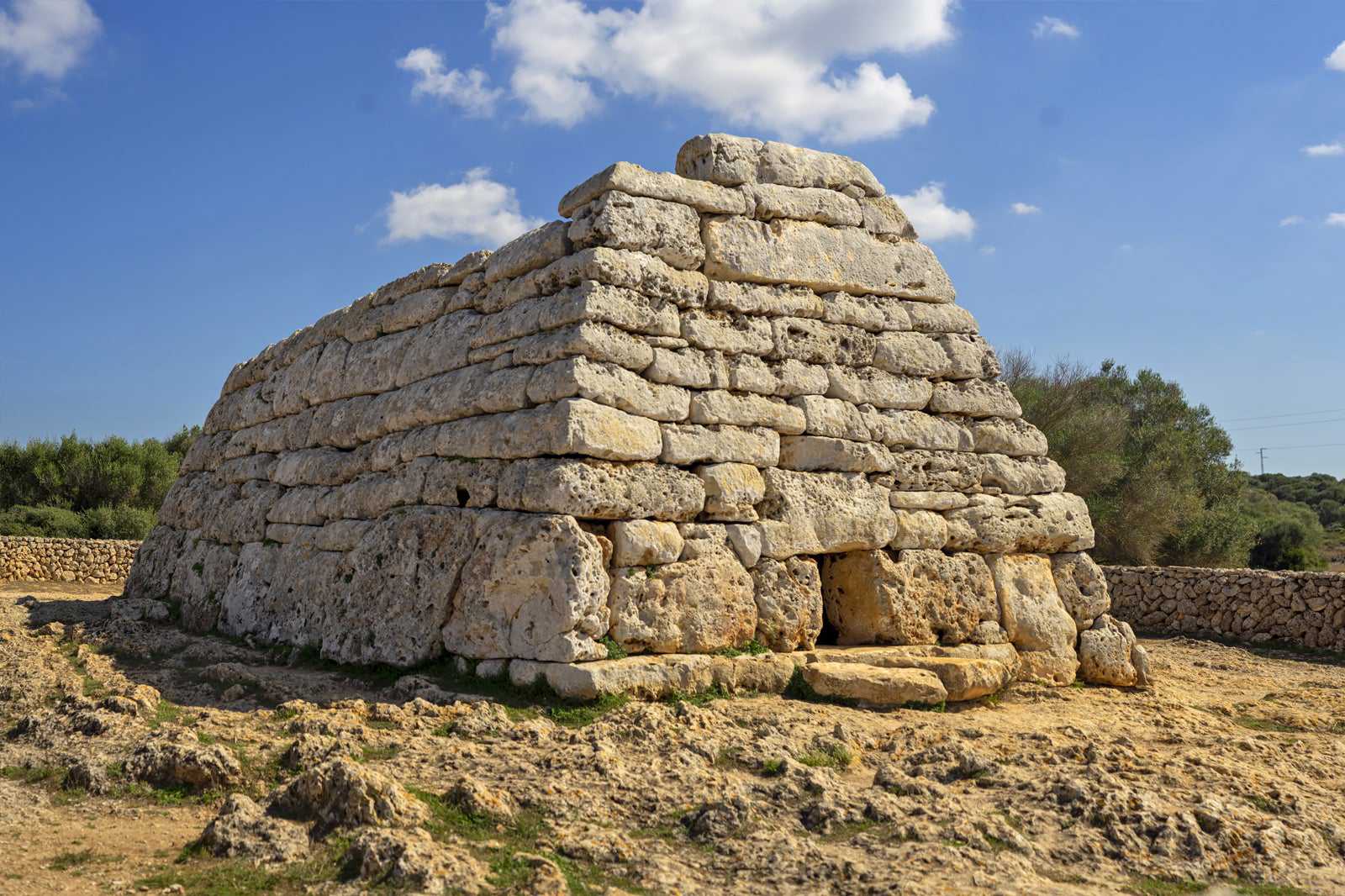Naveta d'Es Tudons