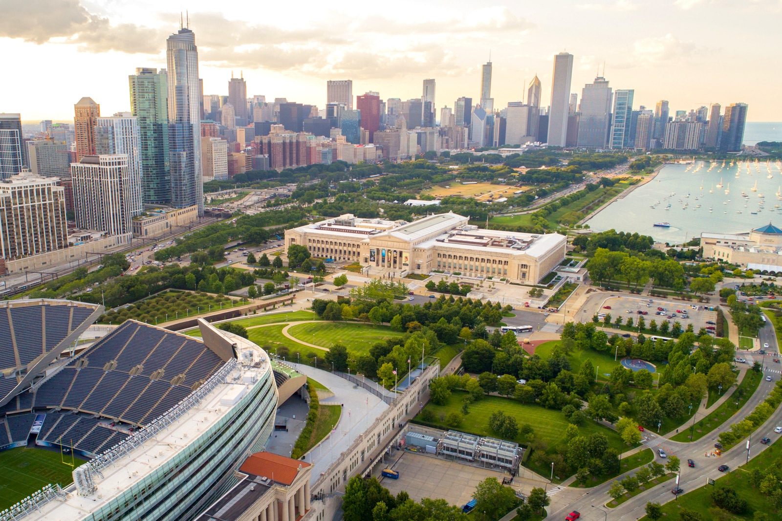Best Places To Study In Chicago 8 Places to Learn Something New in Chicago - Go Guides
